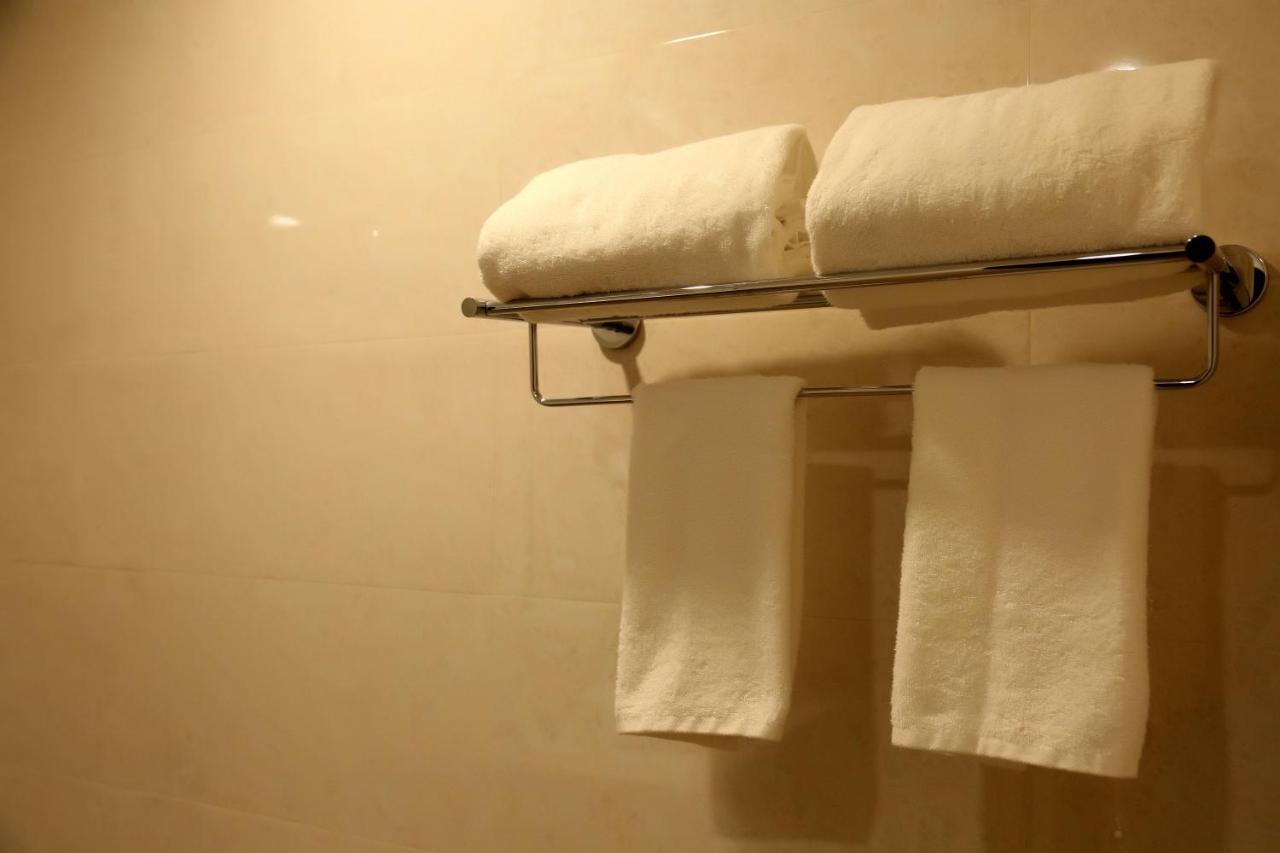 Hotel Imperia Suites ชลันธระ ภายนอก รูปภาพ