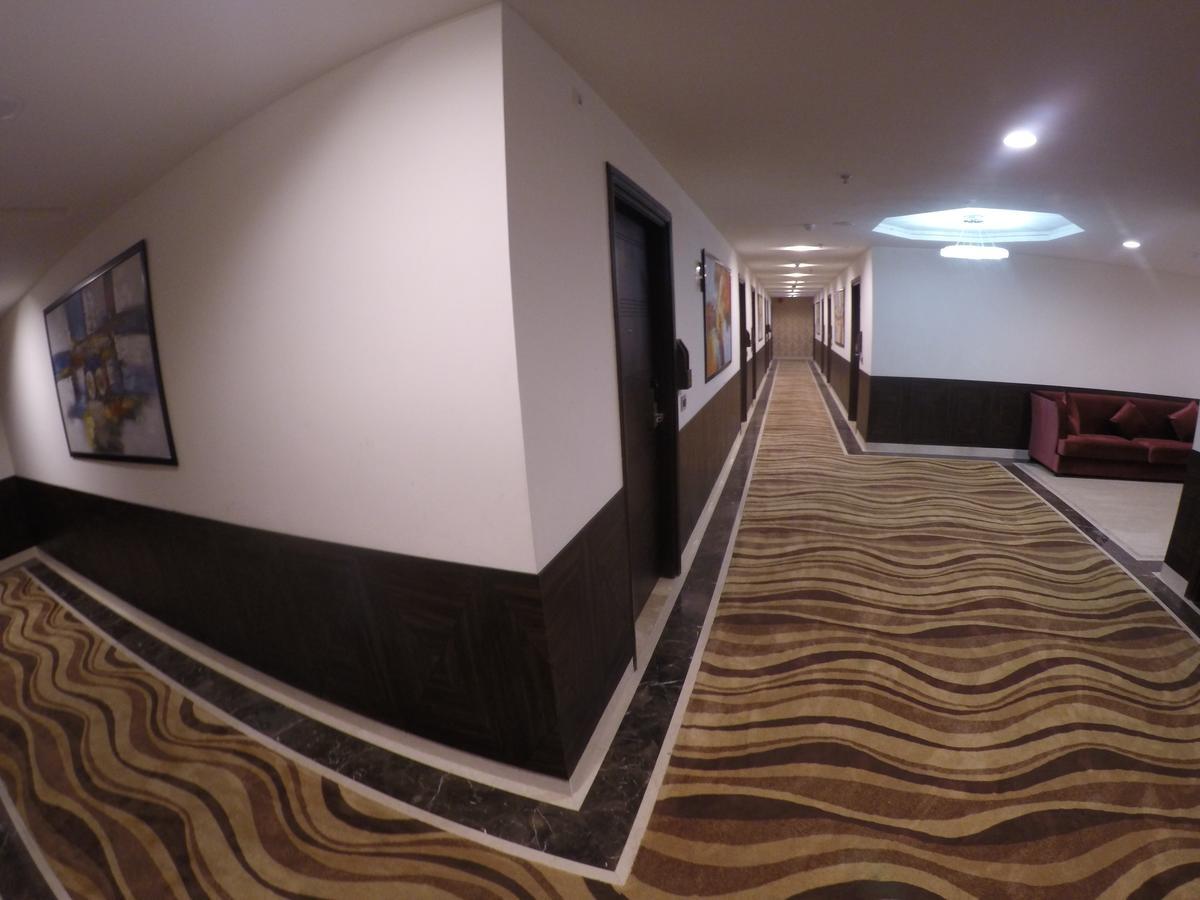 Hotel Imperia Suites ชลันธระ ภายนอก รูปภาพ