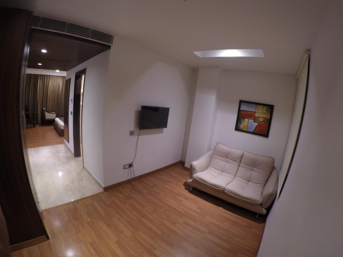 Hotel Imperia Suites ชลันธระ ภายนอก รูปภาพ